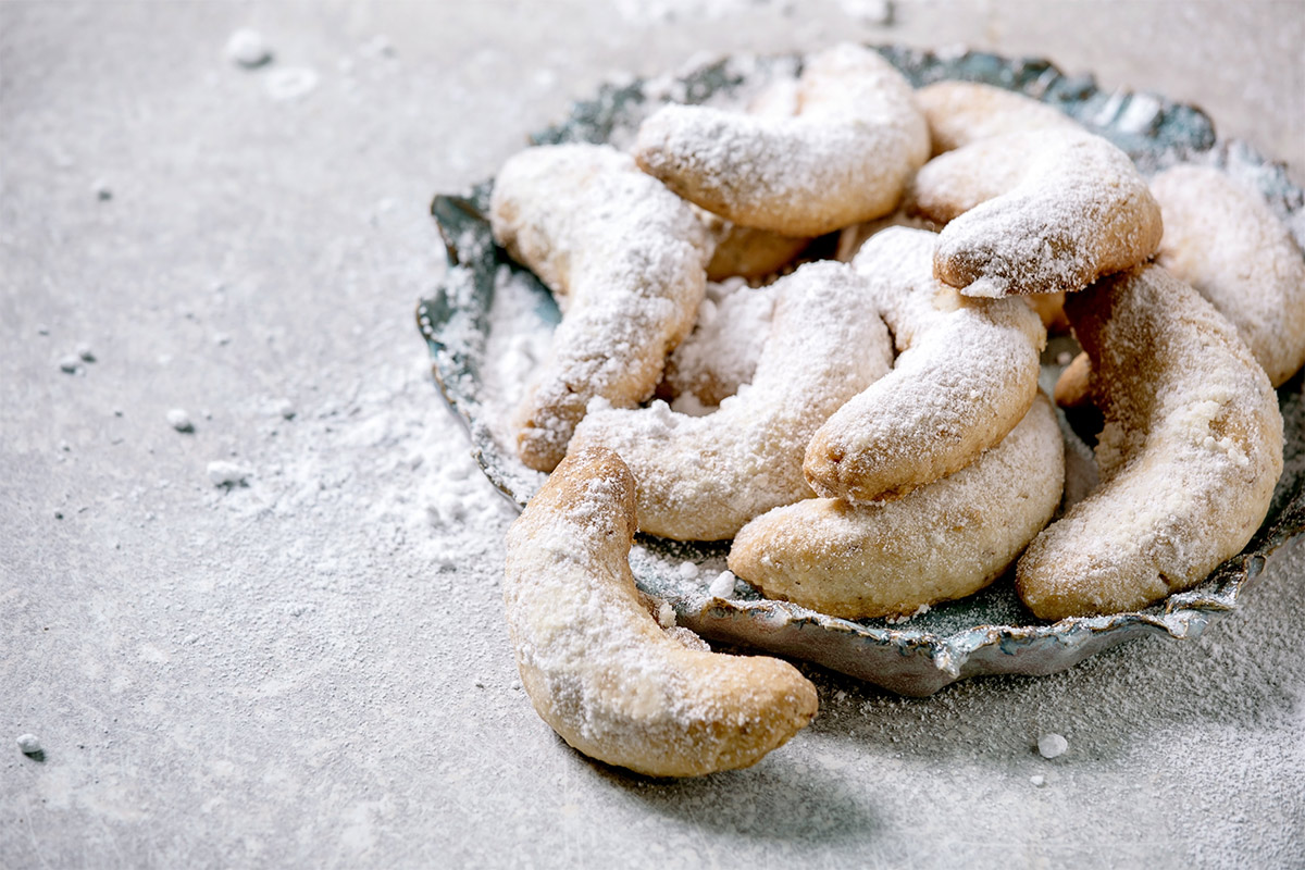 Kiflyky (crescent cookies) with icing sugar | Girl Meets Food