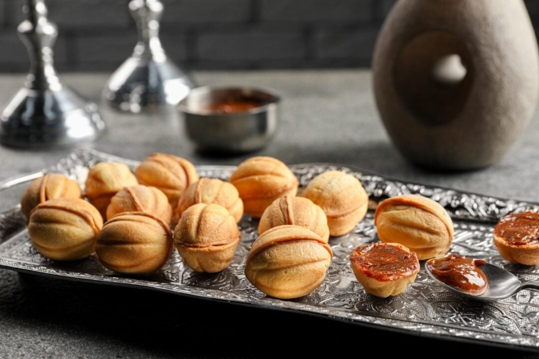 10-best-latvian-desserts-cakes-rye-bread-treats